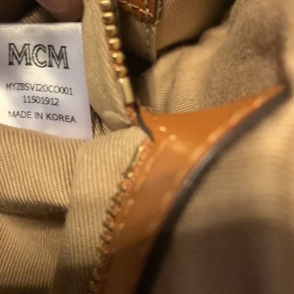 Mcm signature crossbody & slides 7w combo - Picture 5 of 5